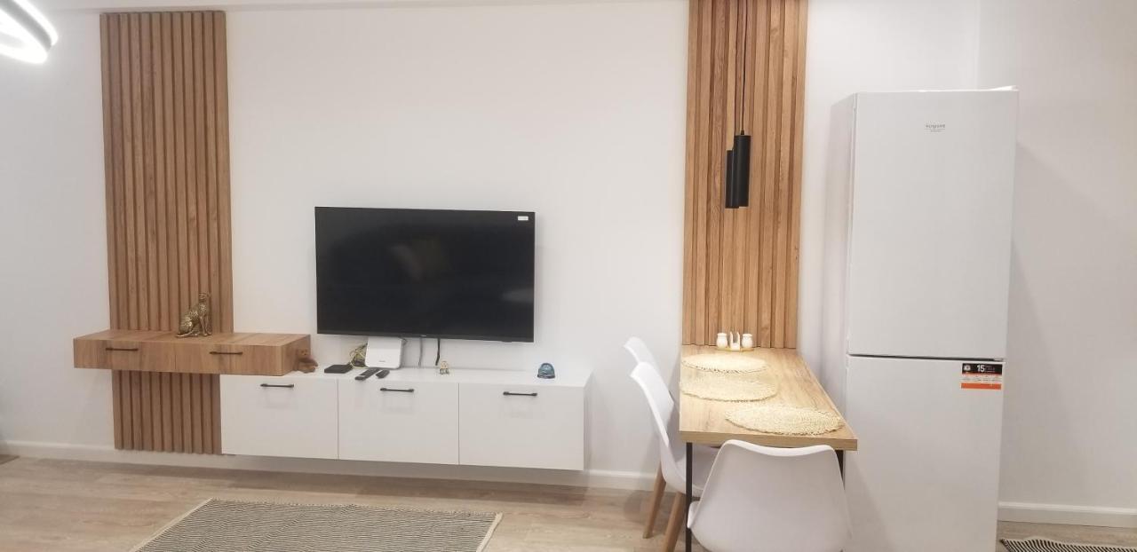 White Apartment Tiranë Luaran gambar